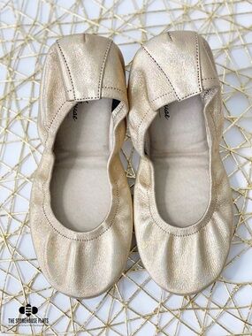 Size 8 Golden Rainbow Storehouse Flats